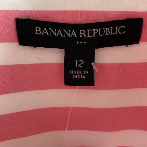 🆕 Banana Republic Pink and White Stripe Button Down - Picture 2 of 5